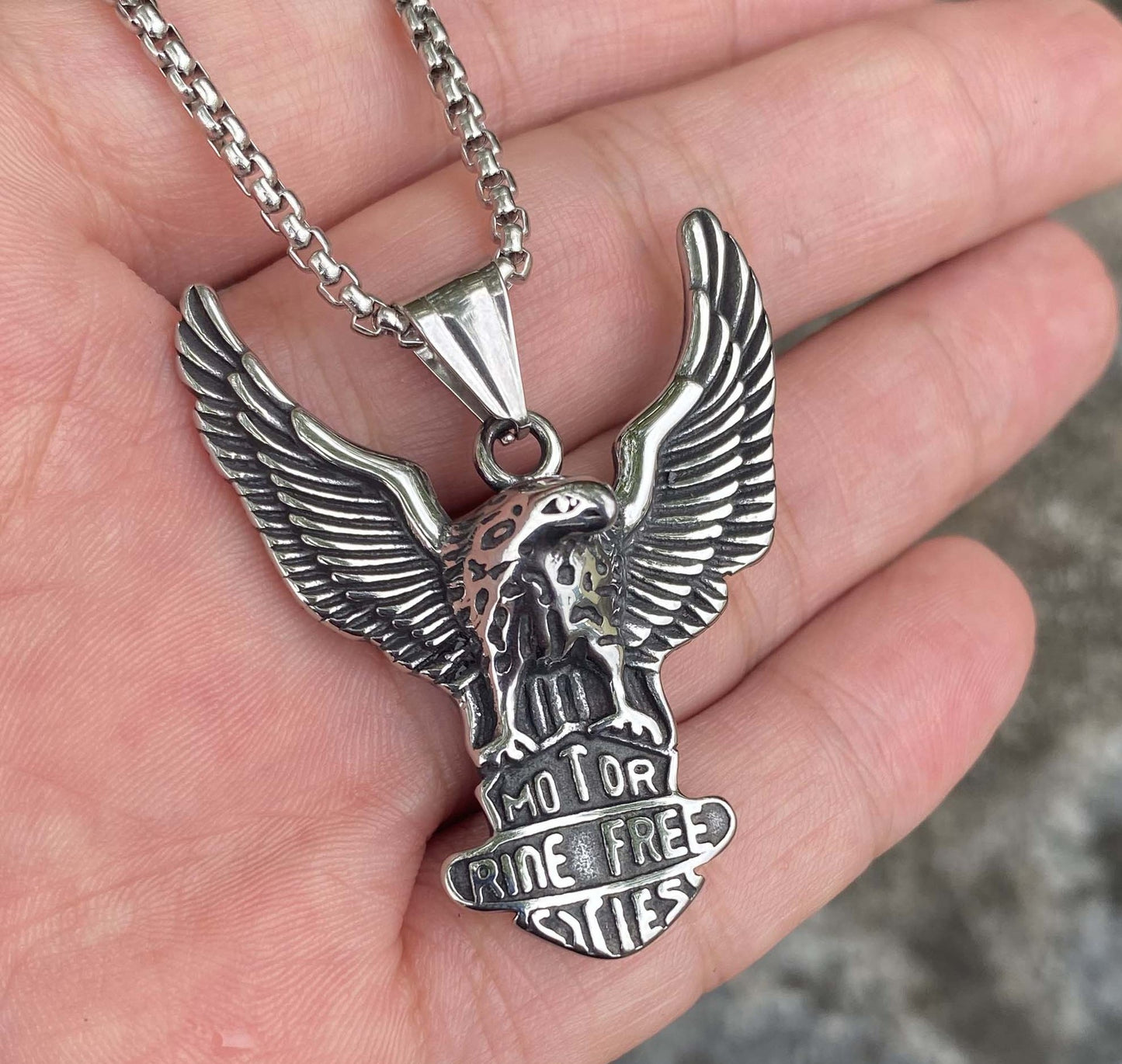 GP04 🦅 Eagle "Ride Free" Pendant Necklace – Unleash the Spirit of Freedom