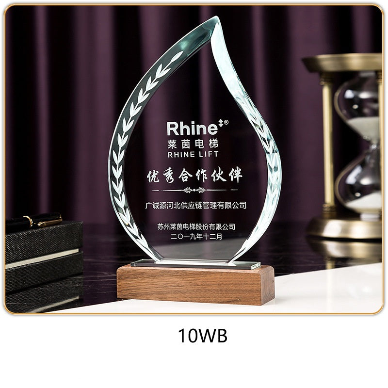 SP08 - Premium Crystal Trophy – Custom Engraved Corporate Award