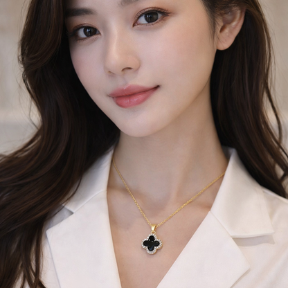 GP44 - Dual-Sided Clover Pendant Necklace – Timeless Elegance, Double the Charm