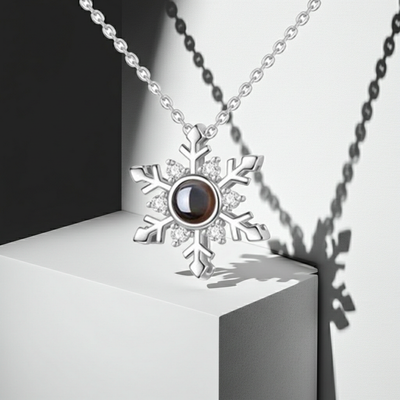 PX50 - Snowflake Projection Necklace – Eternal Moments in Every Flake