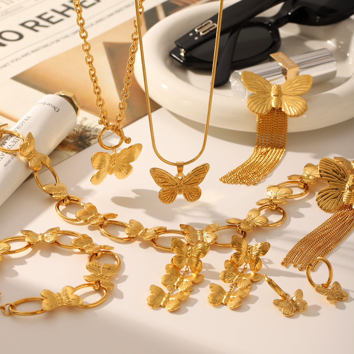 CC08 - Butterfly Charm Jewelry Set – Grace in Every Detail