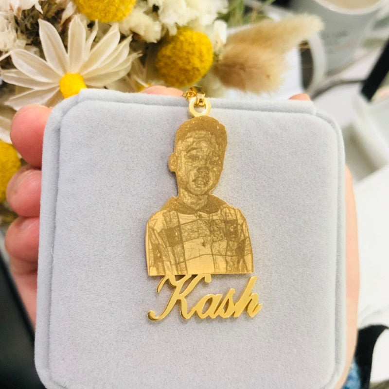 DZ01 📸 Custom Engraved Photo Pendant Necklace with Name – Eternal Memory Keepsake