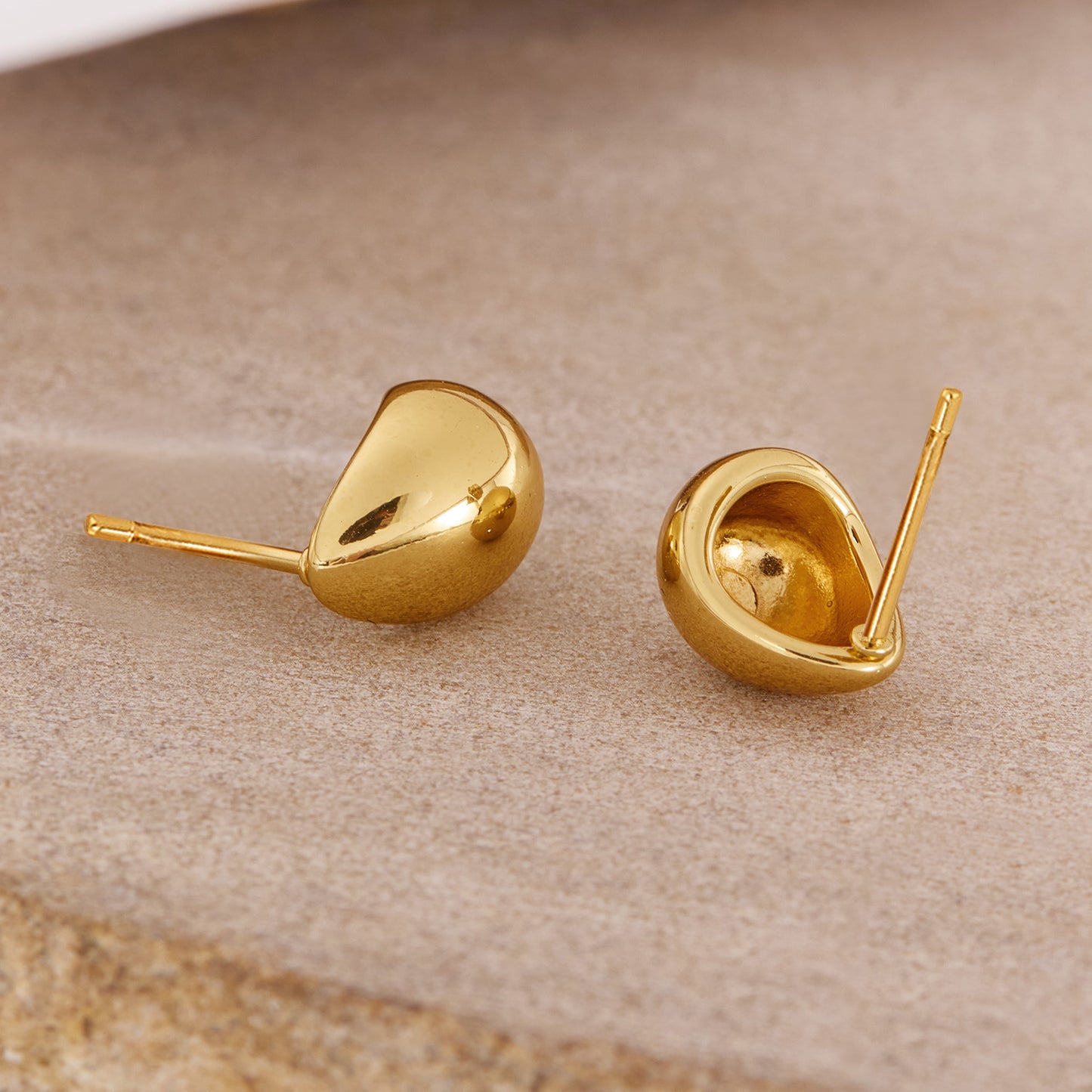 GP13 🌟 Minimalist Waterdrop Gold Stud Earrings – Stainless Steel Elegance