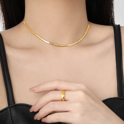 GP22 ✨ Sleek Gold Flat Herringbone Chain Necklace