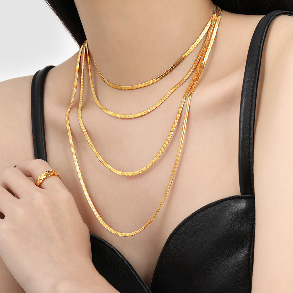 GP22 ✨ Sleek Gold Flat Herringbone Chain Necklace