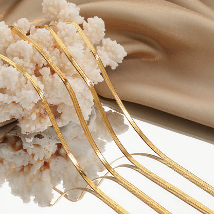 GP22 ✨ Sleek Gold Flat Herringbone Chain Necklace