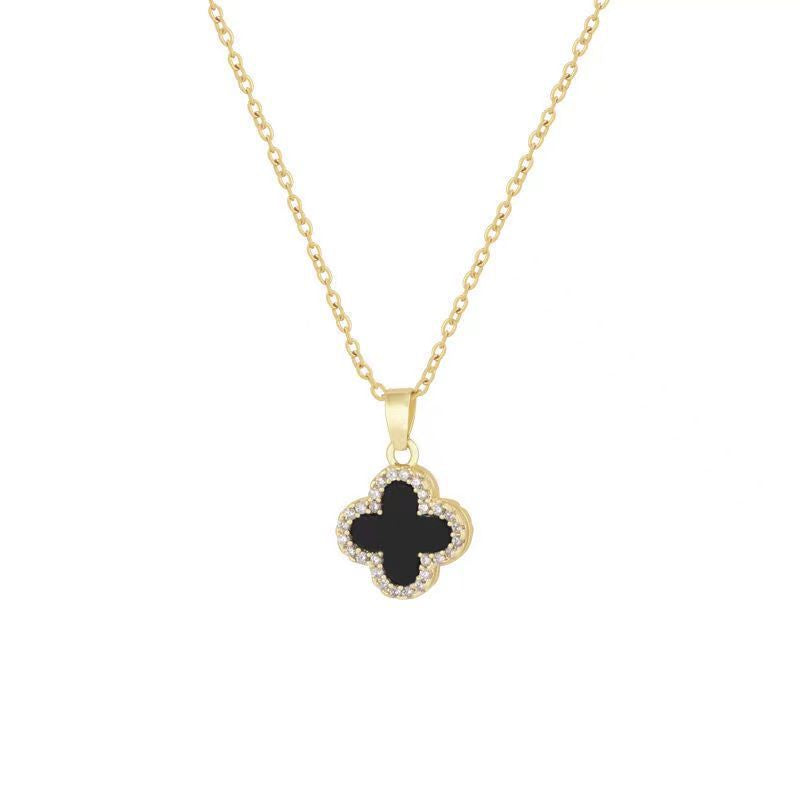 GP44 🍀 Dual-Sided Clover Pendant Necklace – Timeless Elegance, Double the Charm