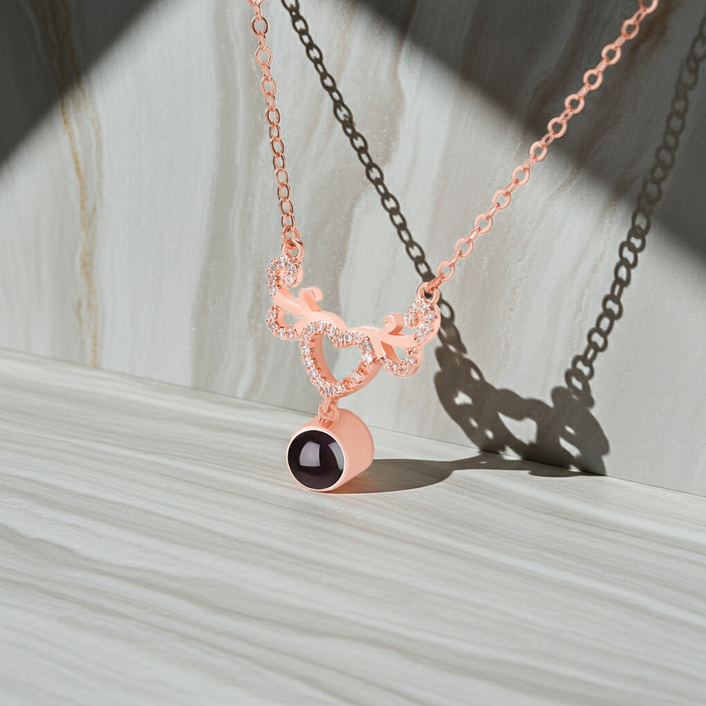 PX38 - Antler Heart Projection Necklace – A Symbol of Eternal Bond
