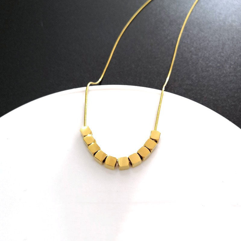 CC01 Minimalist Gold Cube Bead Necklace | Customizable Geometric Jewelry
