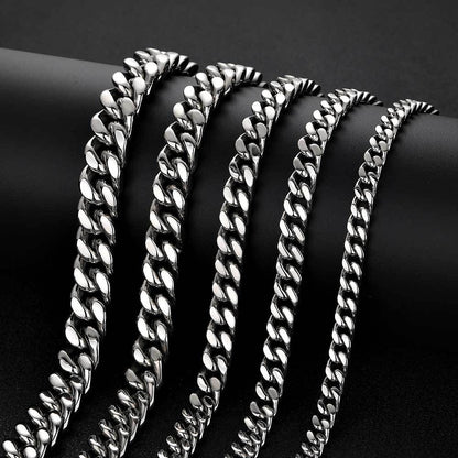 CC03 Bold Cuban Link Chain Necklace – Gold &amp; Silver Finishes