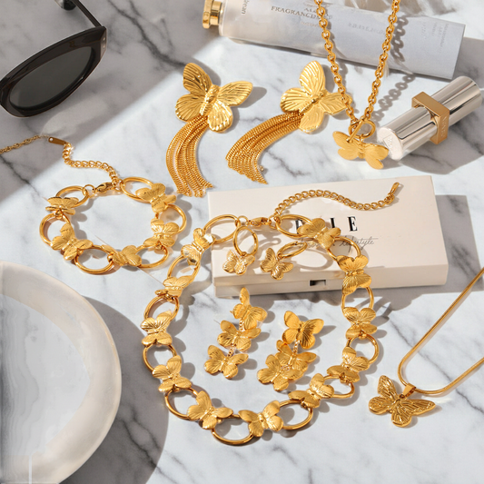 CC08 - Butterfly Charm Jewelry Set – Grace in Every Detail