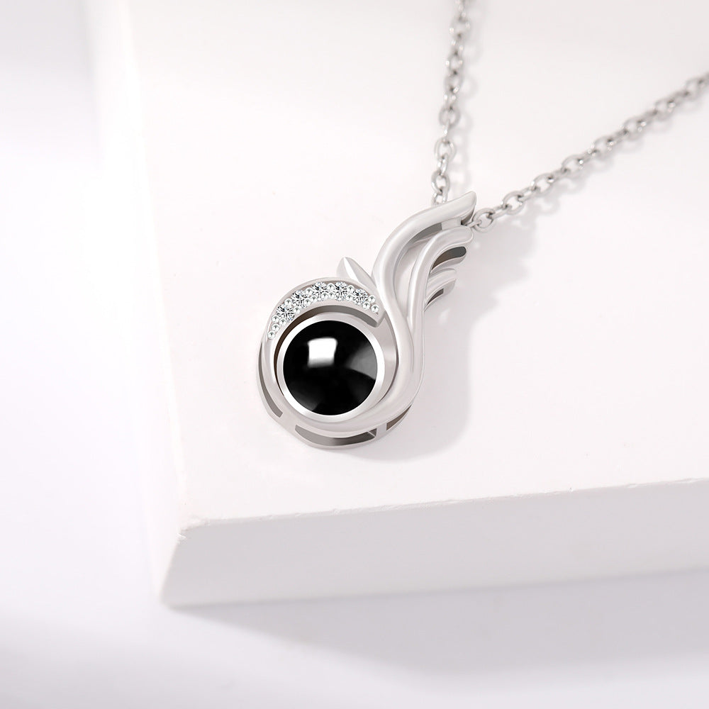 PX20 💌 Shooting Flame Photo Projection Necklace – Ignite Every Memory