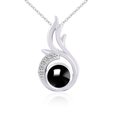 PX20 💌 Shooting Flame Photo Projection Necklace – Ignite Every Memory