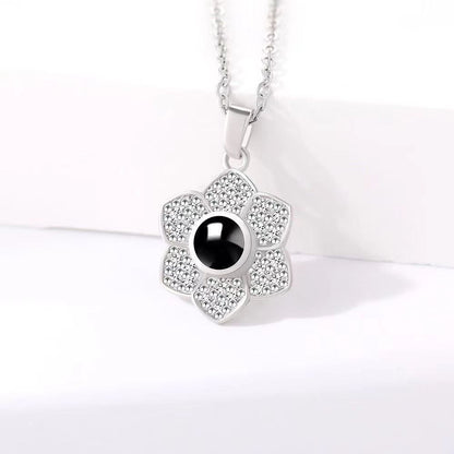PX31 Blooming Memory Projection Necklace – Eternal Flower Design