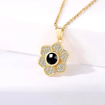 PX31 Blooming Memory Projection Necklace – Eternal Flower Design