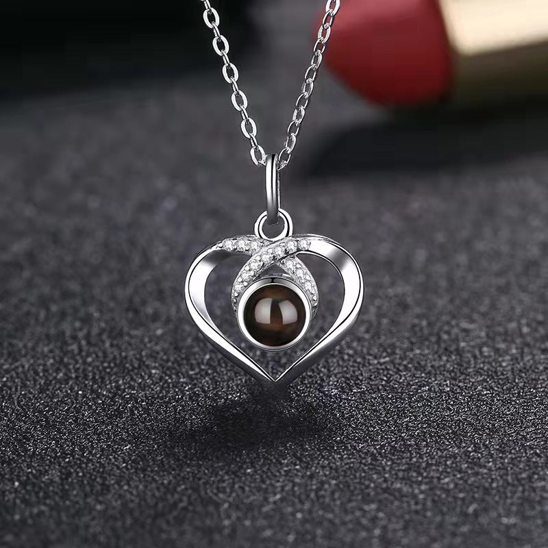 PX36 Eternal Love Photo Projection Necklace – Heart-Shaped Keepsake