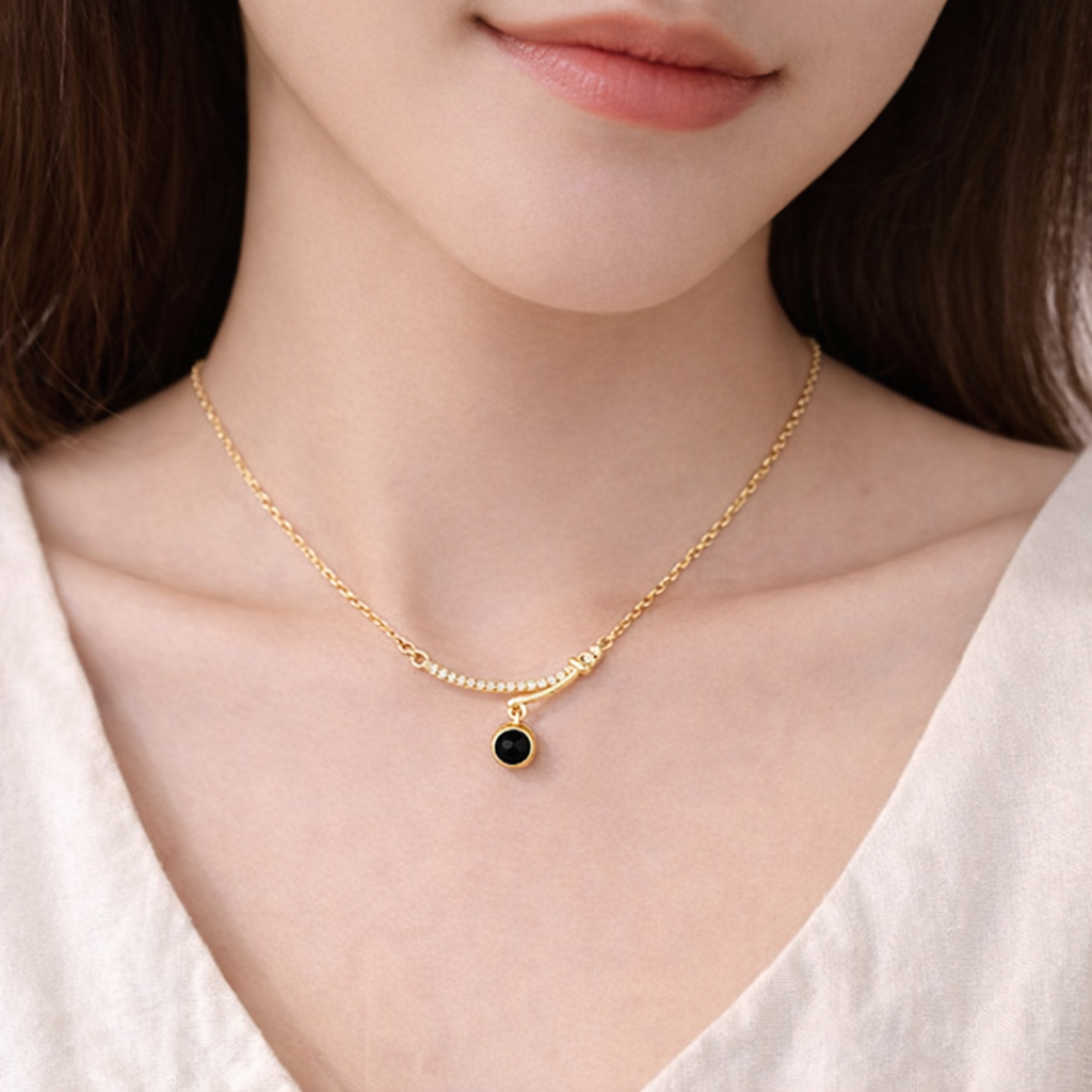 PX37 - Knot of Love Photo Projection Necklace