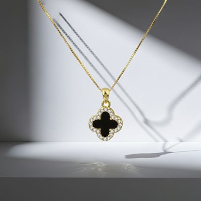 GP44 - Dual-Sided Clover Pendant Necklace – Timeless Elegance, Double the Charm