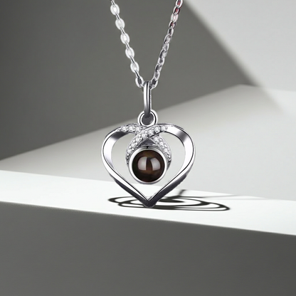 PX36 - Eternal Love Photo Projection Necklace – Heart-Shaped Keepsake