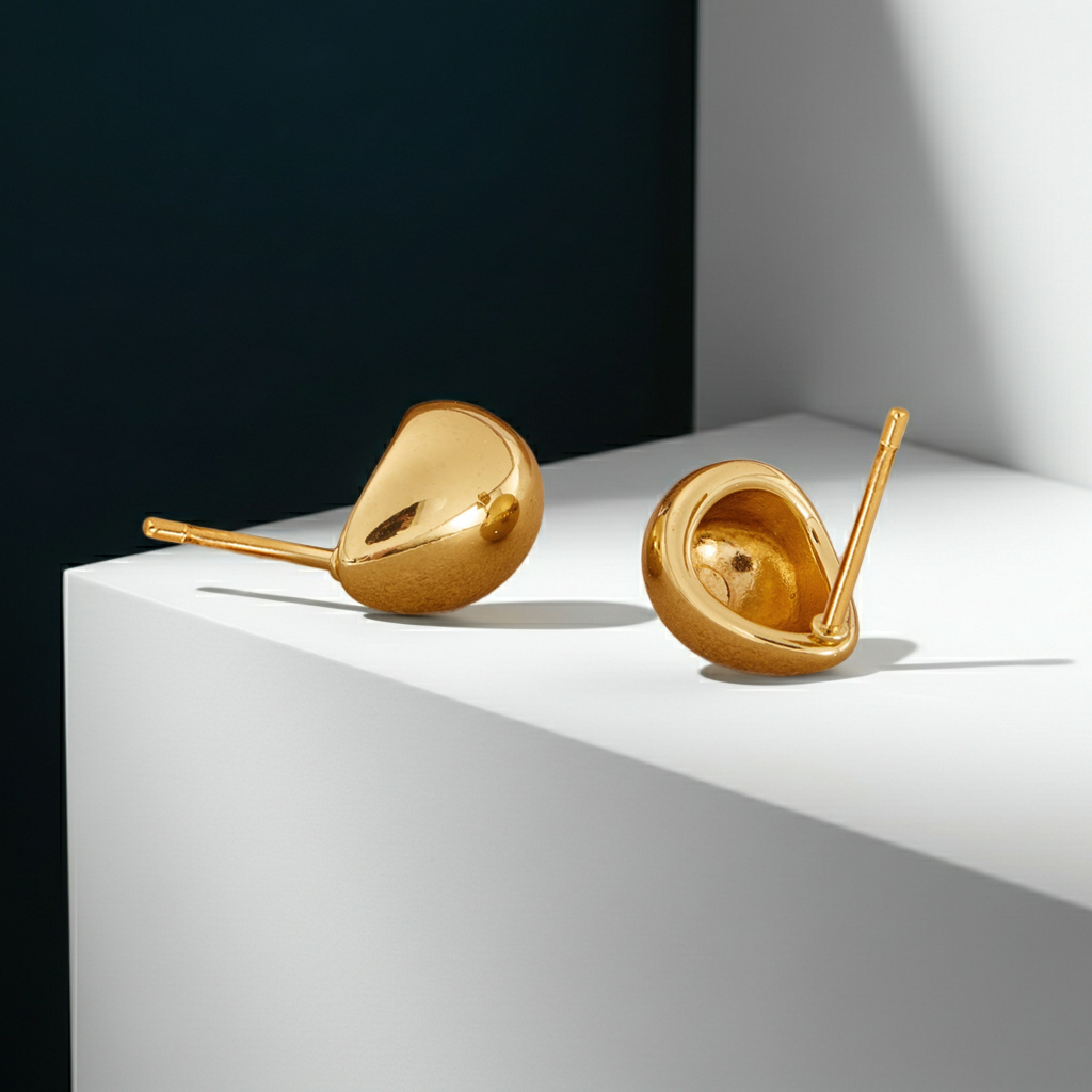 GP13 - Minimalist Waterdrop Gold Stud Earrings