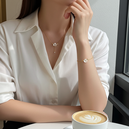 GP15 - Elegant Blossom Necklace & Bracelet