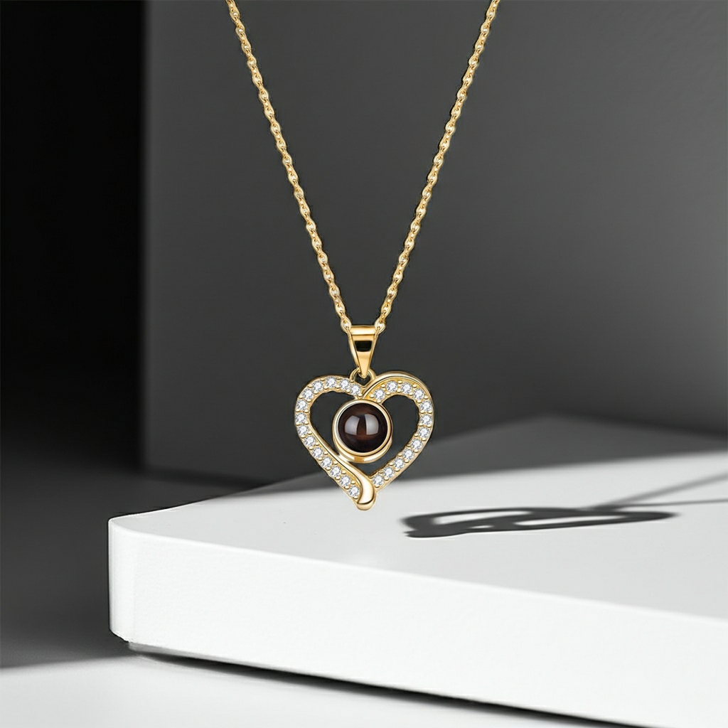 PXS102 - Capture a Memory, Wear a Moment